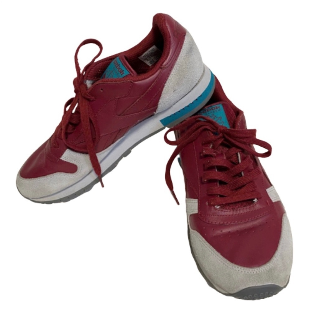 Men’s Reebok classic athletic shoes BD4413 size 9